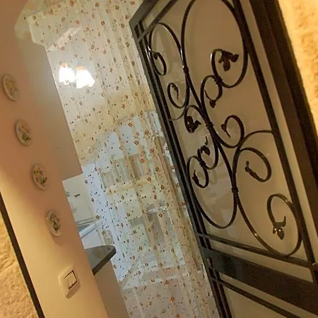 Antro Delle Muse Bed and Breakfast 3*